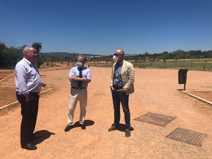 700 árboles y praderas repoblarán los parques de Levante y de Flamenco