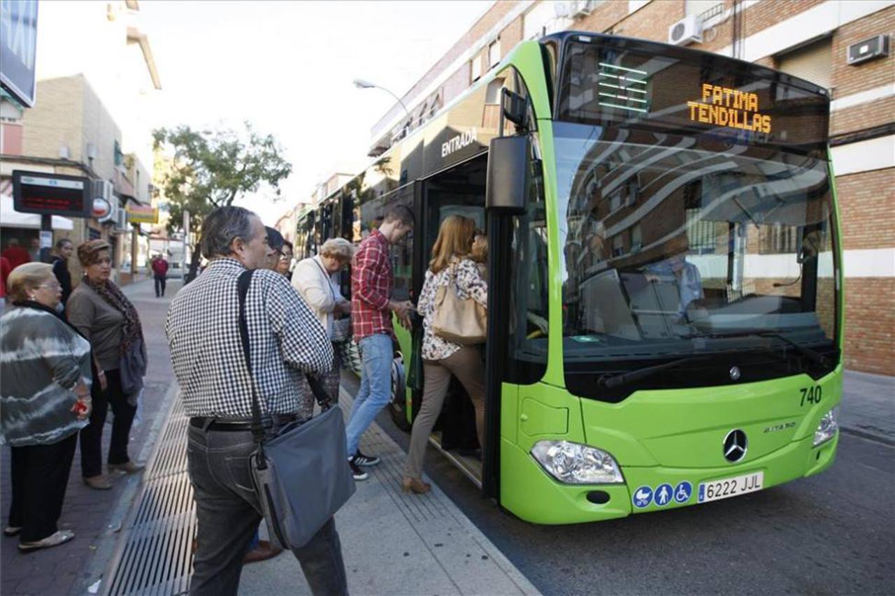 Los nuevos autobuses de Aucorsa han comenzado a prestar servicio