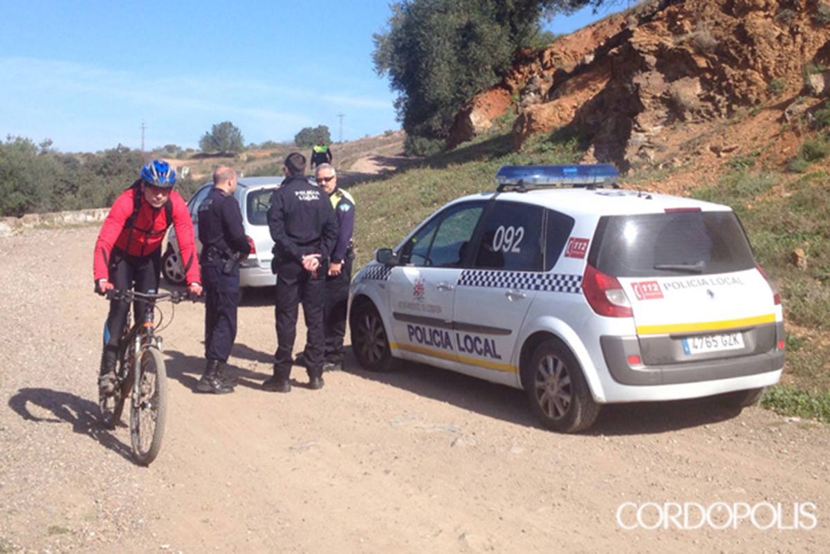 Evacuan en helicóptero a un ciclista de 14 años que cayó por un desnivel