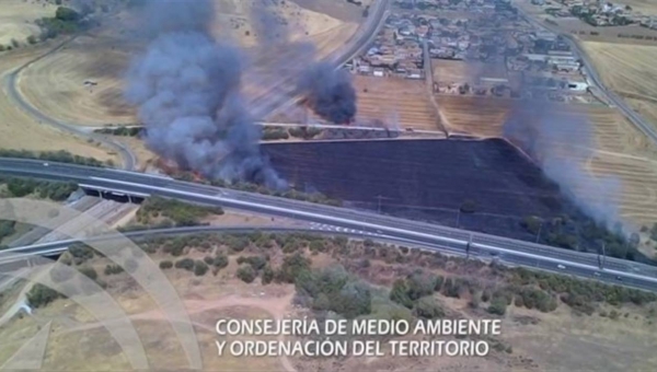 Declarado un incendio agrícola en la zona de La Campiñuela de Córdoba