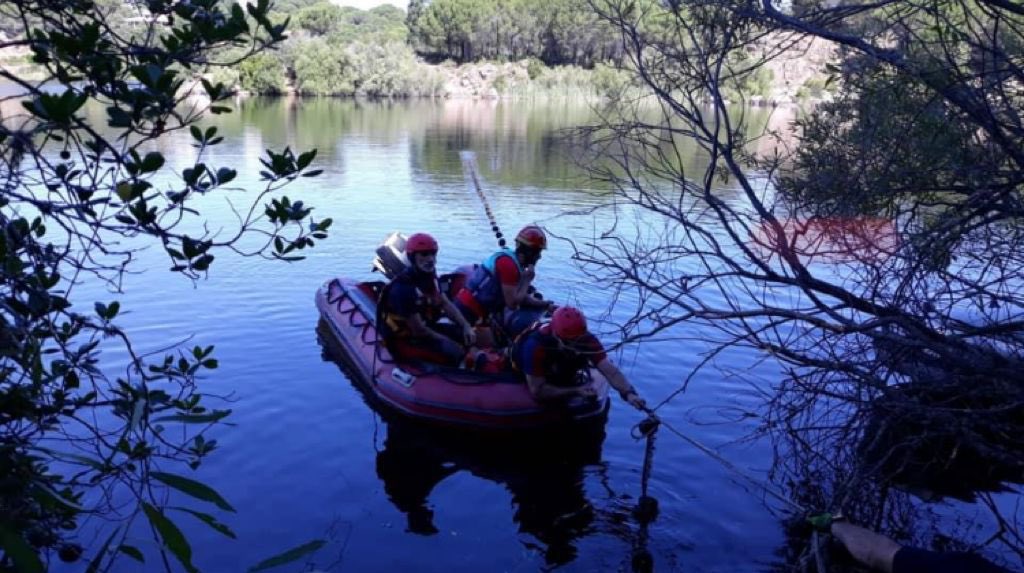 Buscan a un joven perdido en el Lago Azul de Córdoba
