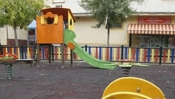 Sadeco reparará los desperfectos de la mitad de los parques infantiles