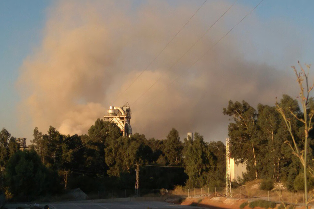 Una nube de polvo en Asland alerta a los vecinos