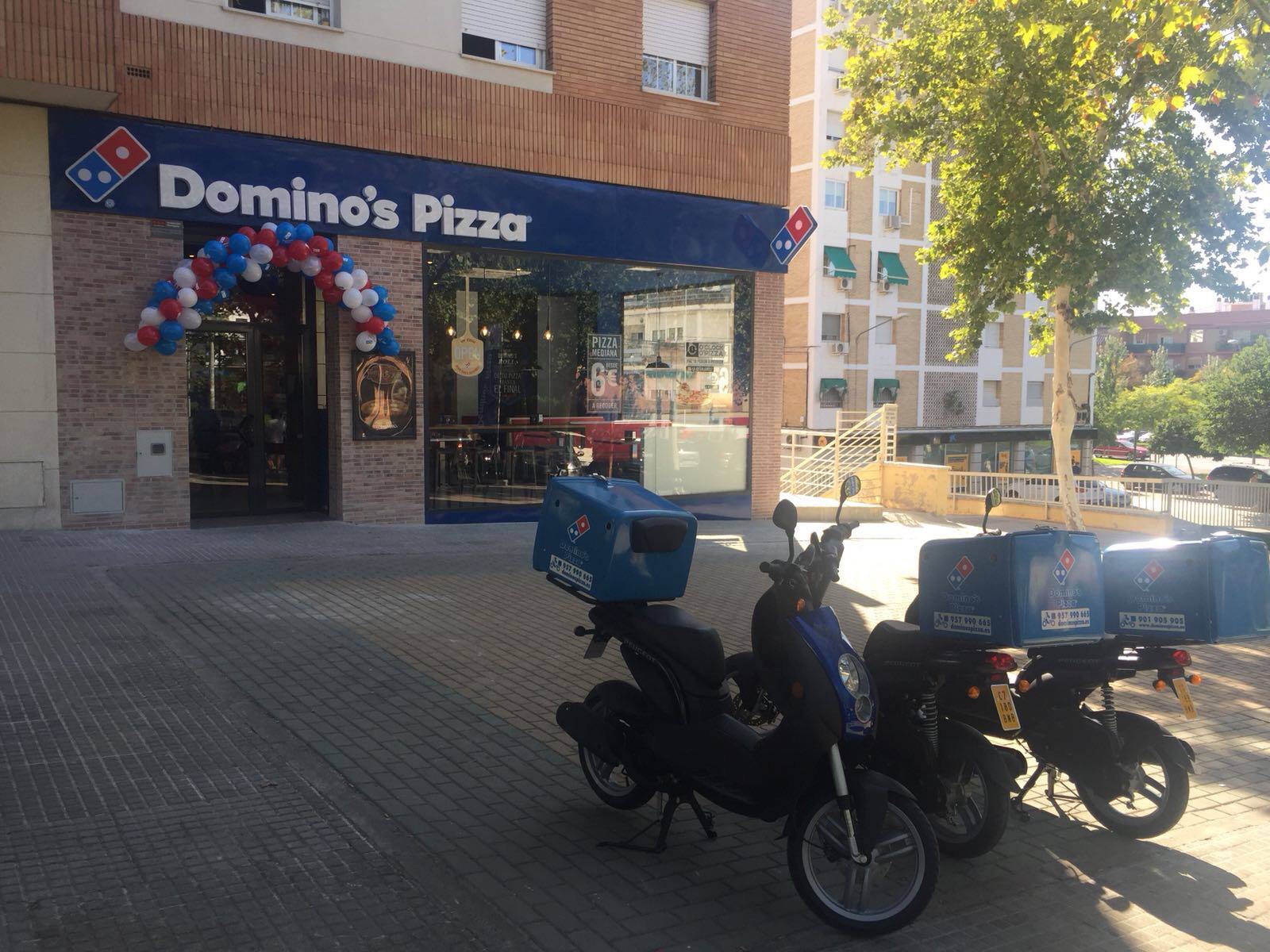 Inauguración del nuevo Domino's Pizza (Fátima)