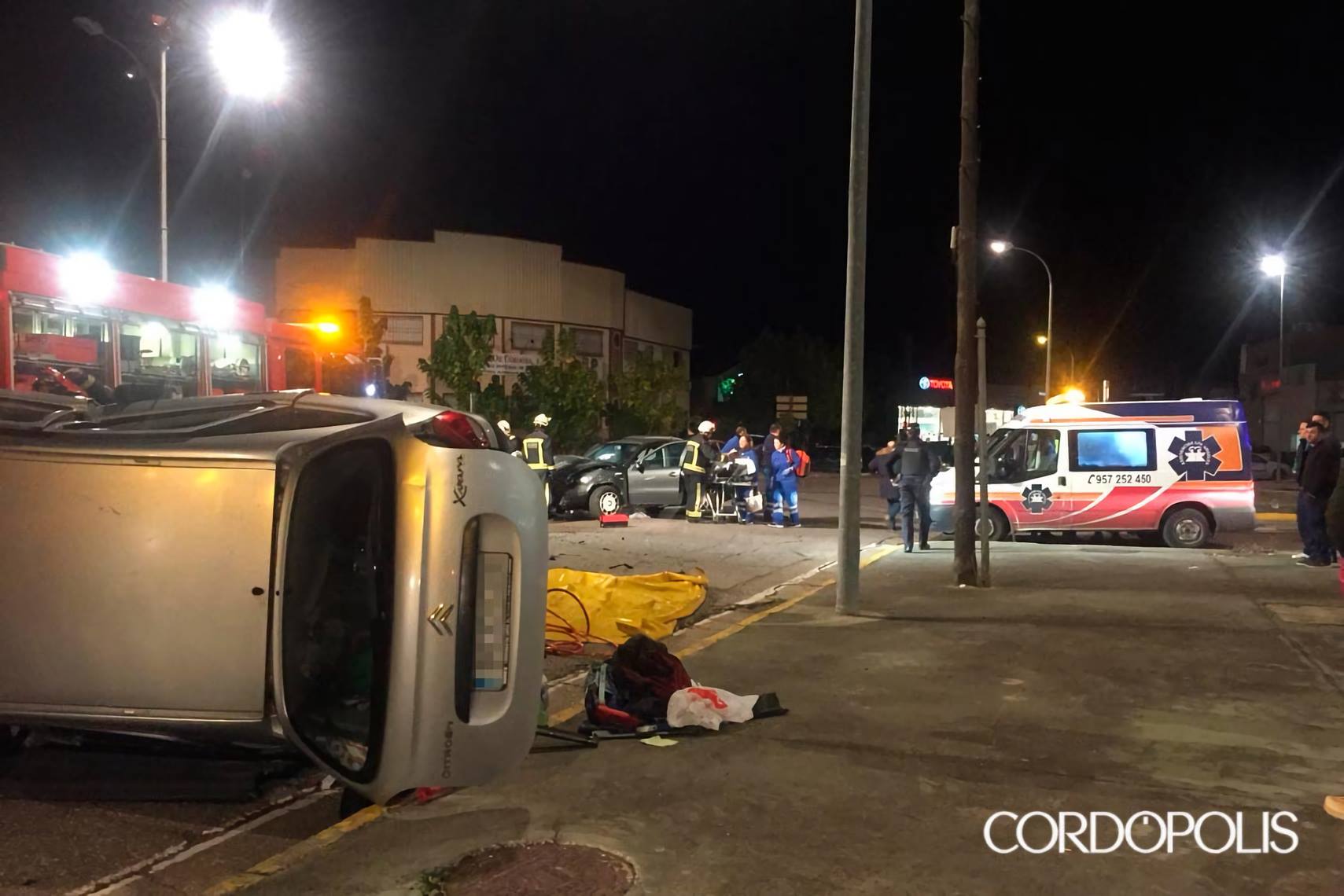 Varios heridos en una colisión entre dos vehículos en Las Quemadas