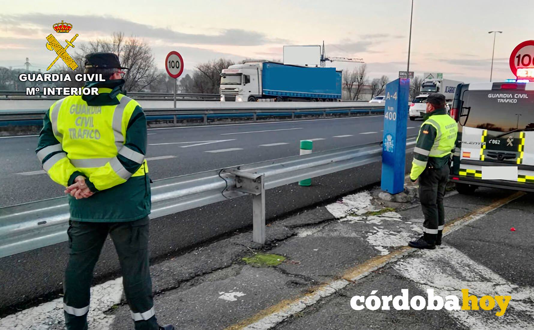 Roban neumáticos en Fátima, se dan a la fuga a gran velocidad y los detienen en Fernán Núñez