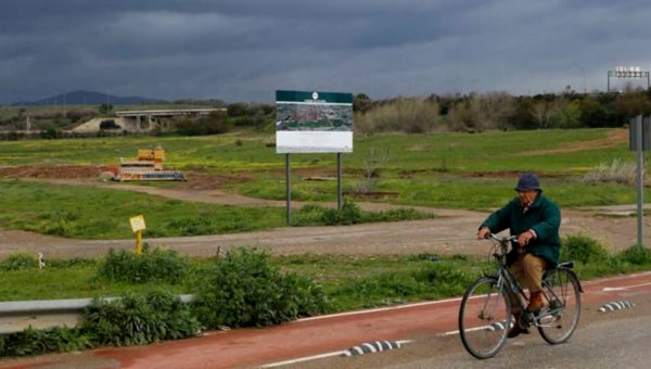Urbanismo reduce el parque de Levante de Córdoba a una dehesa urbana tras 12 años de espera