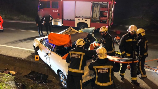 Herido un hombre que tuvo que ser rescatado por los bomberos tras sufrir un accidente en Carlos III