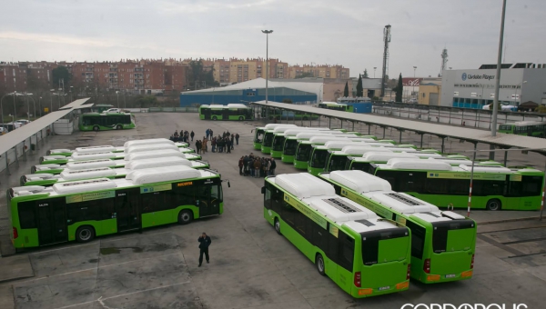 Aucorsa ya dispone de los nuevos autobuses propulsados con gas natural