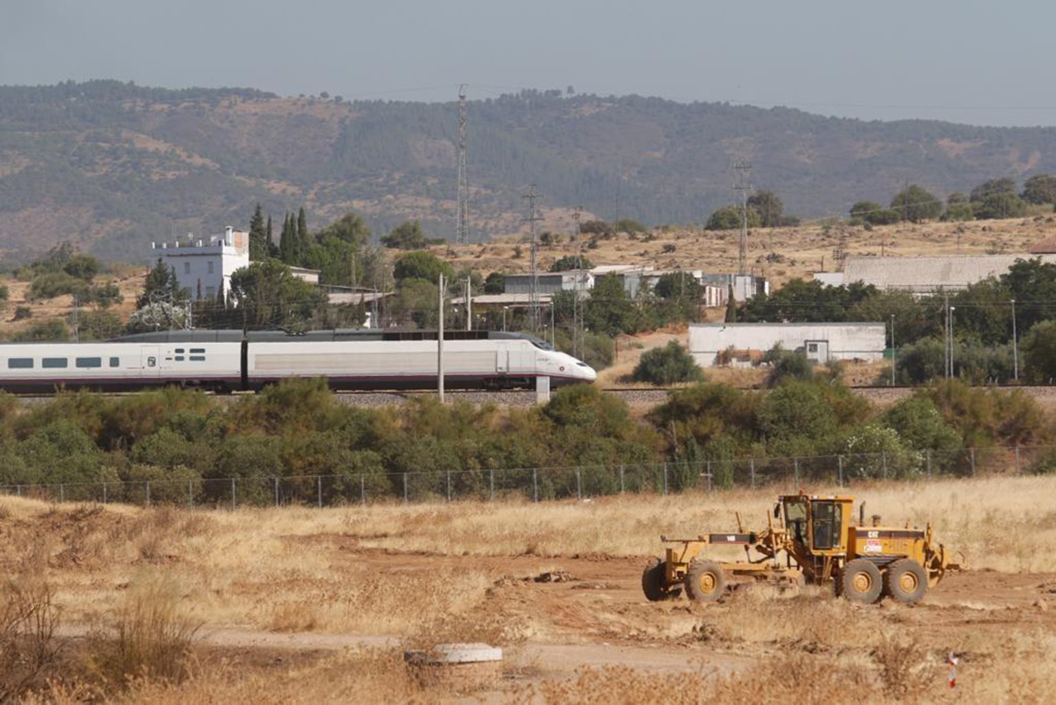 Empiezan las obras que acondicionarán el camino principal del Parque de Levante