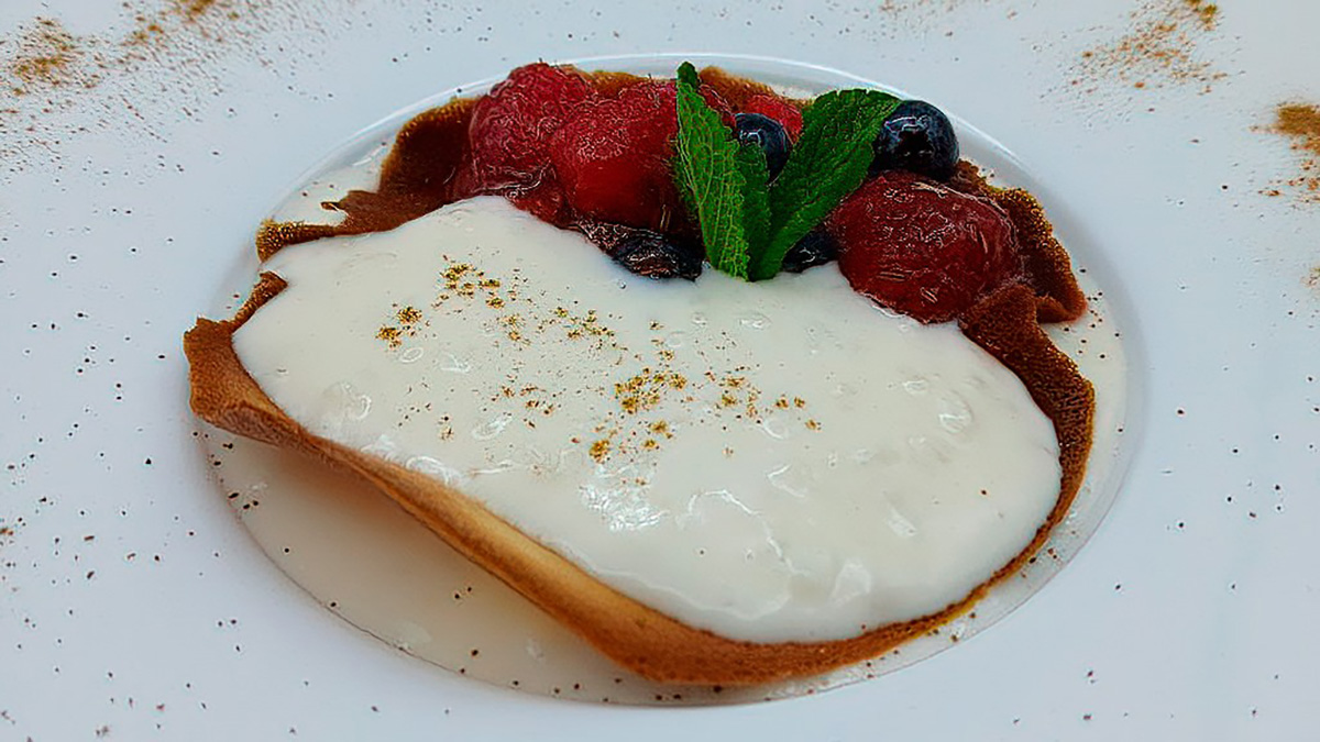 El programa "Cómetelo" de Canal Sur visita el IES Gran Capitán, donde se imparte un Curso de especialización en Panadería y Repostería