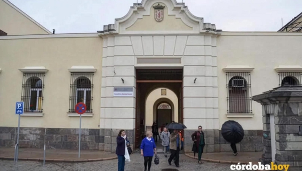 El Ayuntamiento habilita el Centro Cívico de Levante para atender a los desalojados