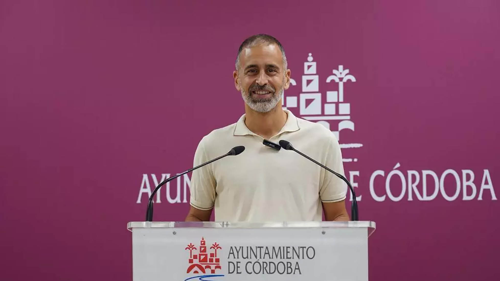 PSOE denuncia a Bellido por presunto engaño con la piscina cubierta de 50 metros 